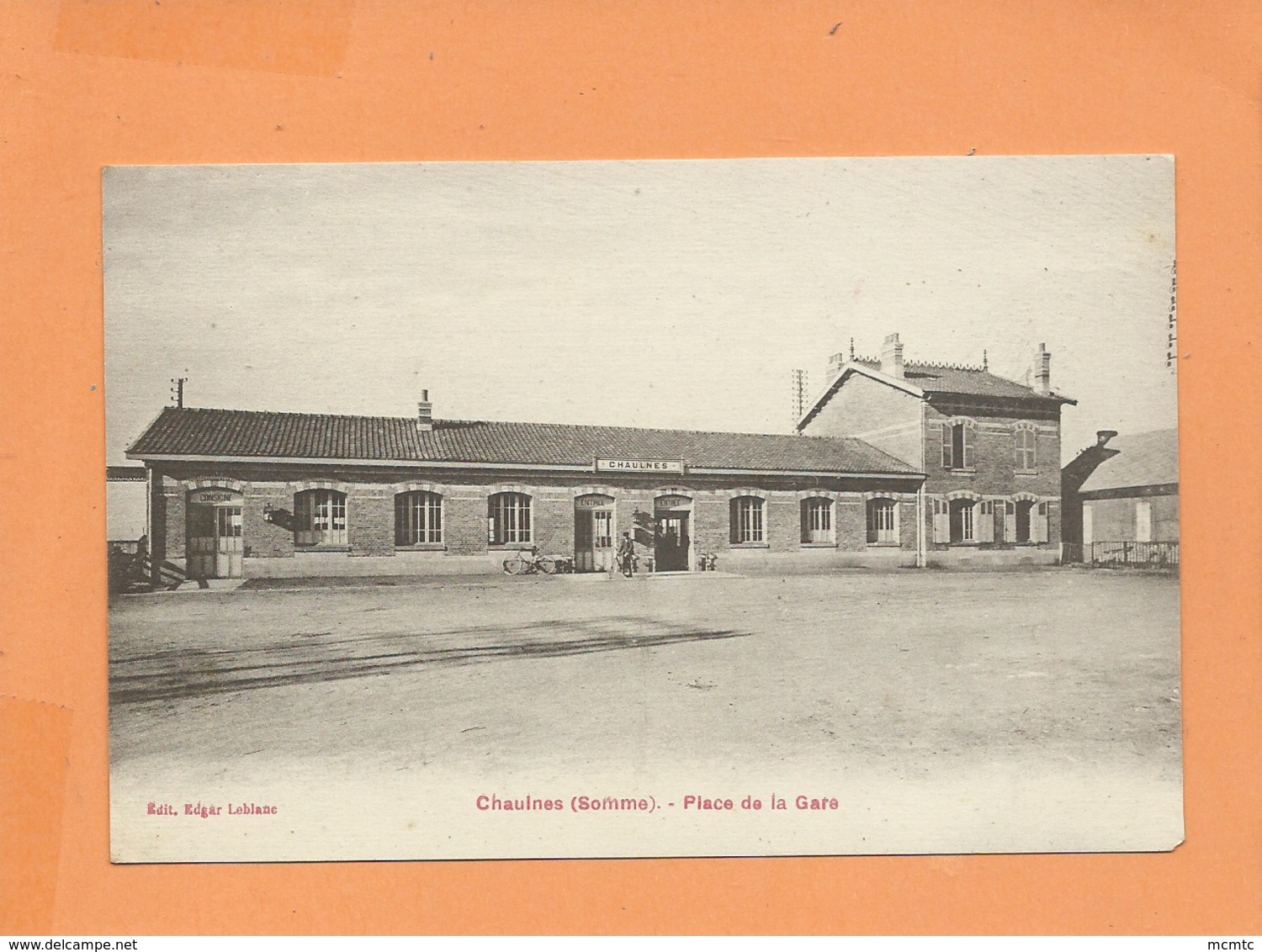 CPA   - Chaulnes - (Somme) - Place De La Gare - Chaulnes