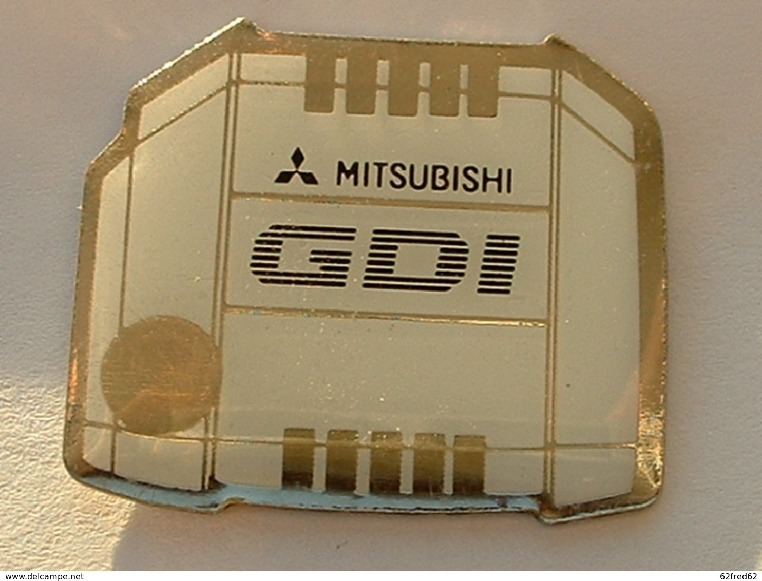 PIN'S MITSUBISHI GDI - MOTEUR - Mitsubishi