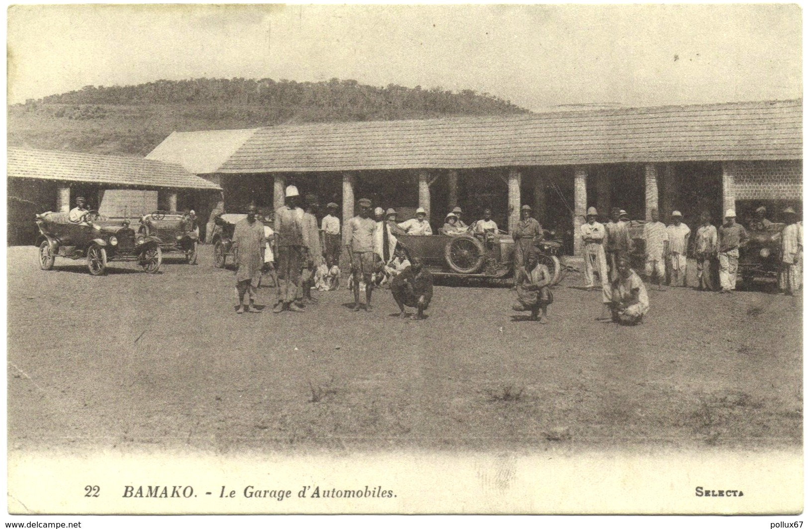 CPA DE BAMAKO  (MALI)  LE GARAGE D'AUTOMOBILES - Mali