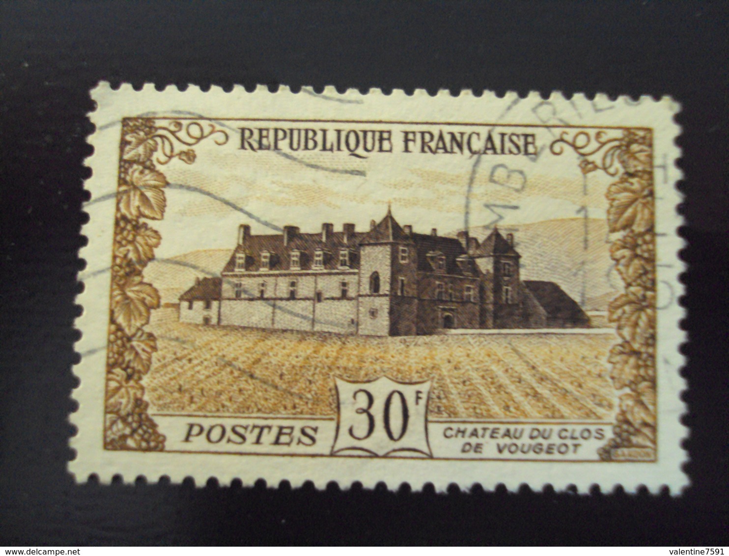 1951   -timbre Oblitéré N°   913  "  Clos Vougeot    "    Côte       3       Net      1 - Oblitérés