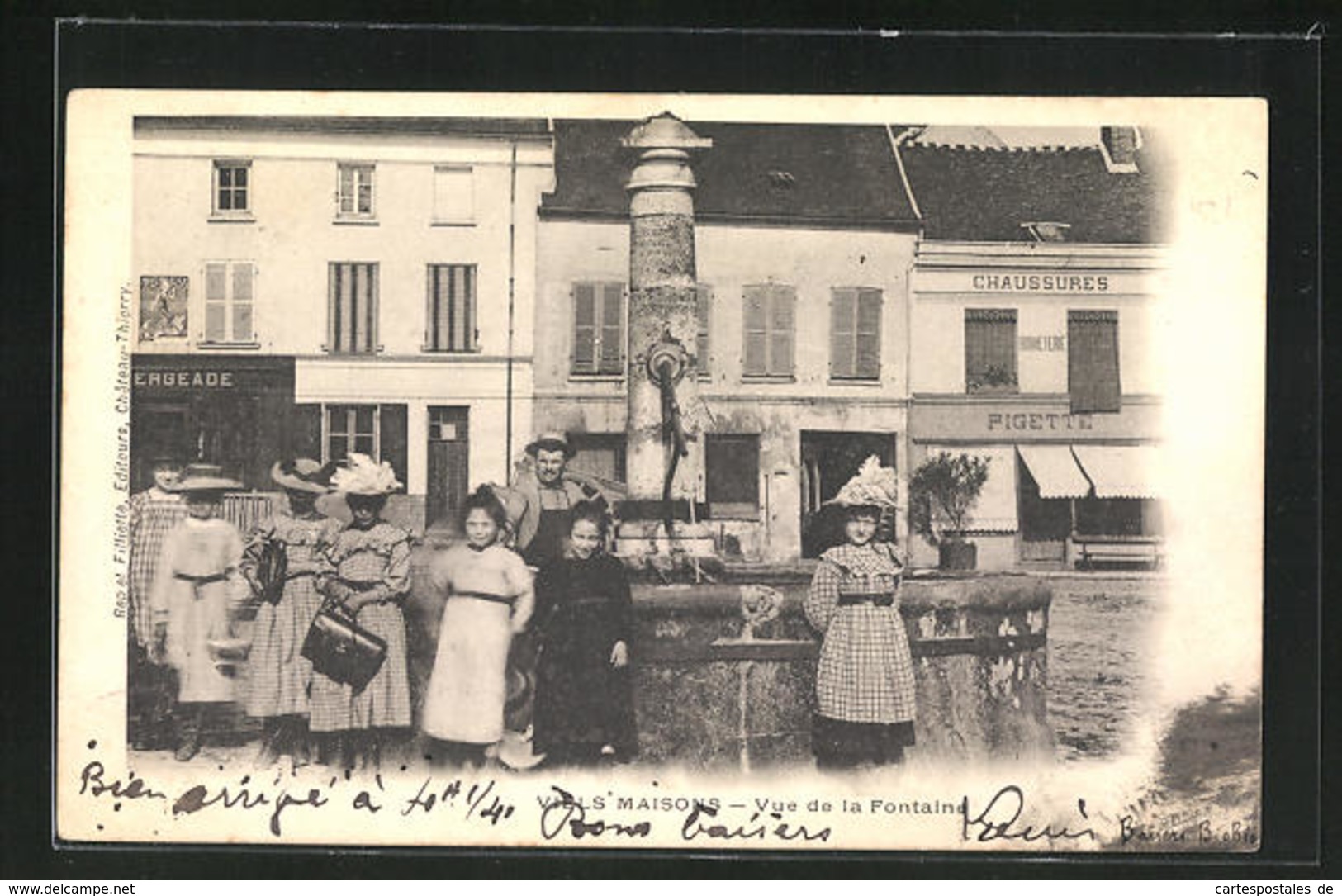 CPA Viels Maisons, Vue De La Fontaine - Autres & Non Classés