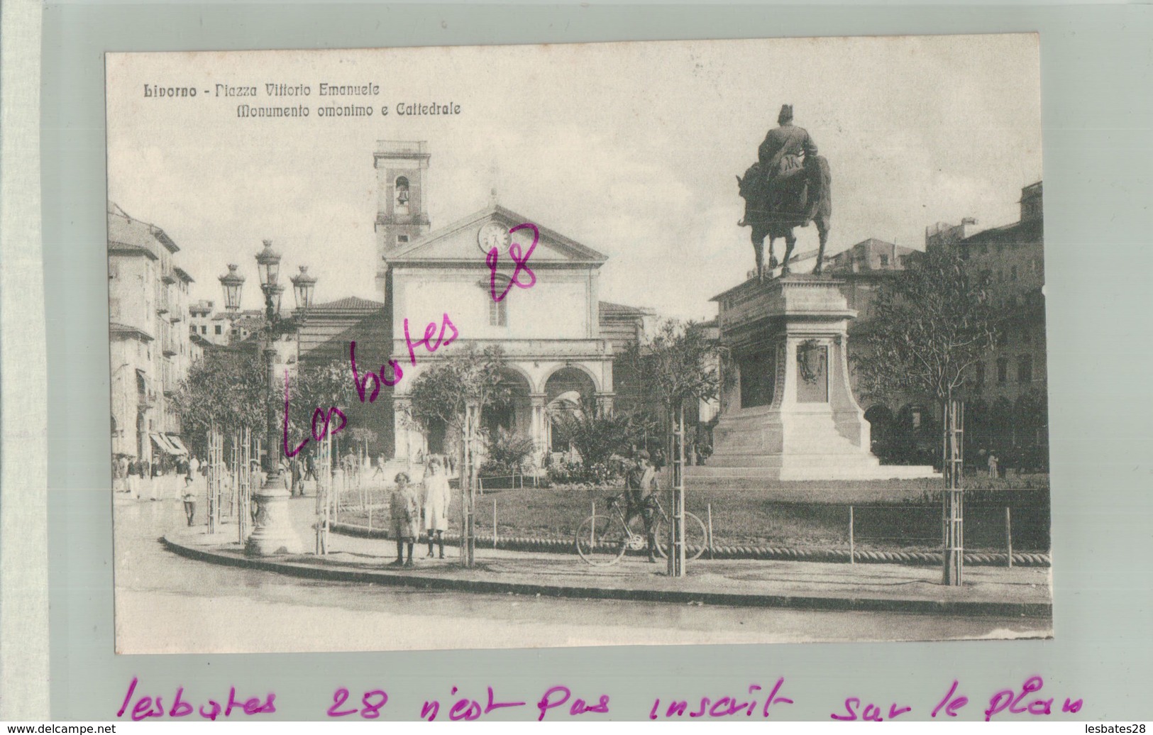 CPA ITALIE LIVERNO Piazza Vittiria Emanuele    Monumento Omonimo E Cattedrale  Personnages Fev  2019 009 - Livorno