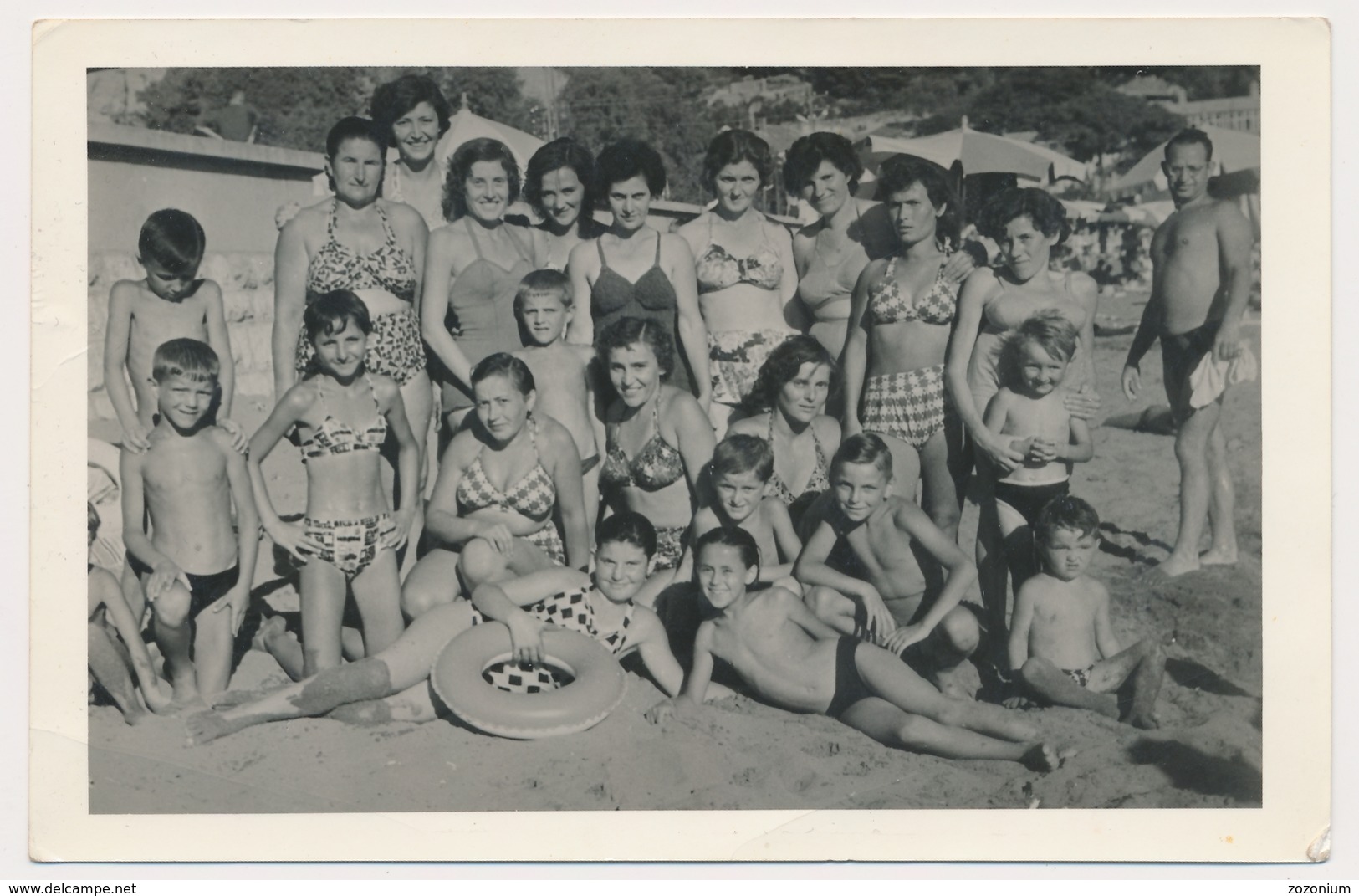 REAL PHOTO, Beach Group Swimsuit Women And Kids Boys Girls Femme En Maillot De Bain Garcons Et Fillettes Plage, ORIGINAL - Persone Anonimi