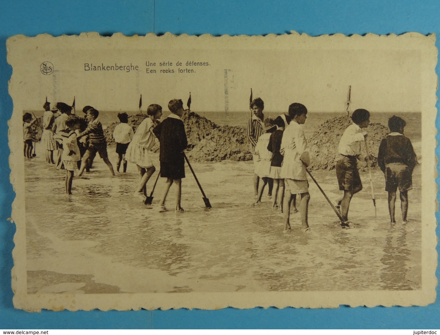 Blankenberghe Une Série De Défenses - Blankenberge