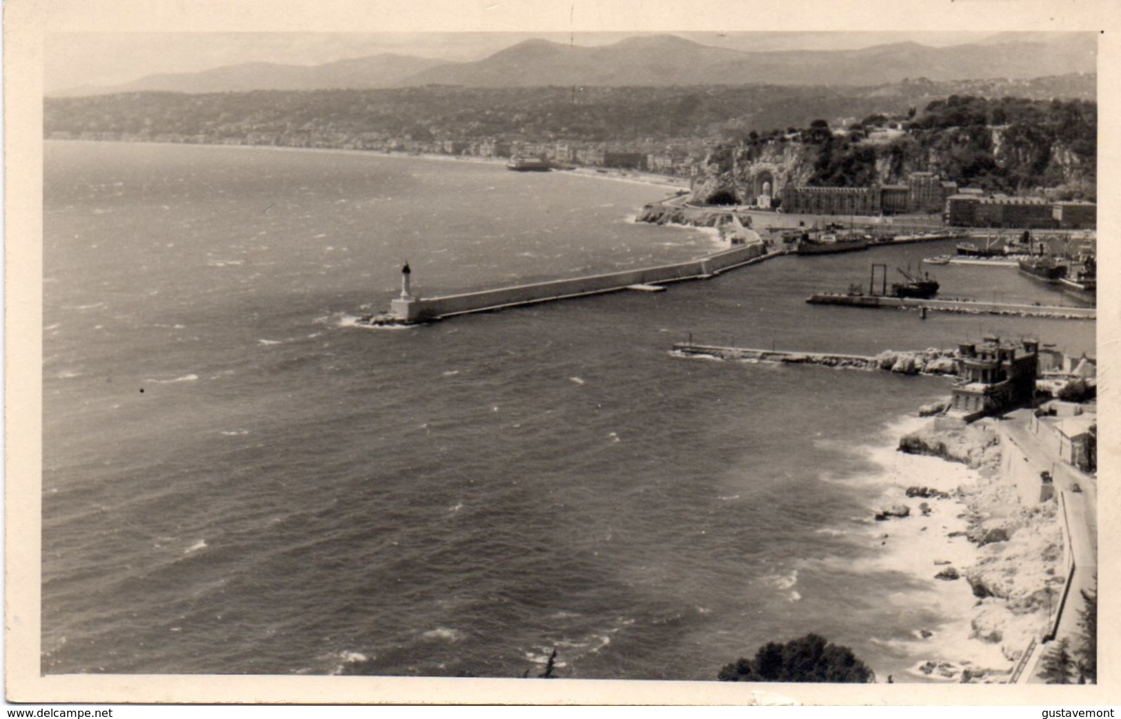 CPSM (carte Photo) Entrée Du Port De Nice (baie Des Anges) Vue Aérienne Photo Leonar Leigrano - Transport (sea) - Harbour