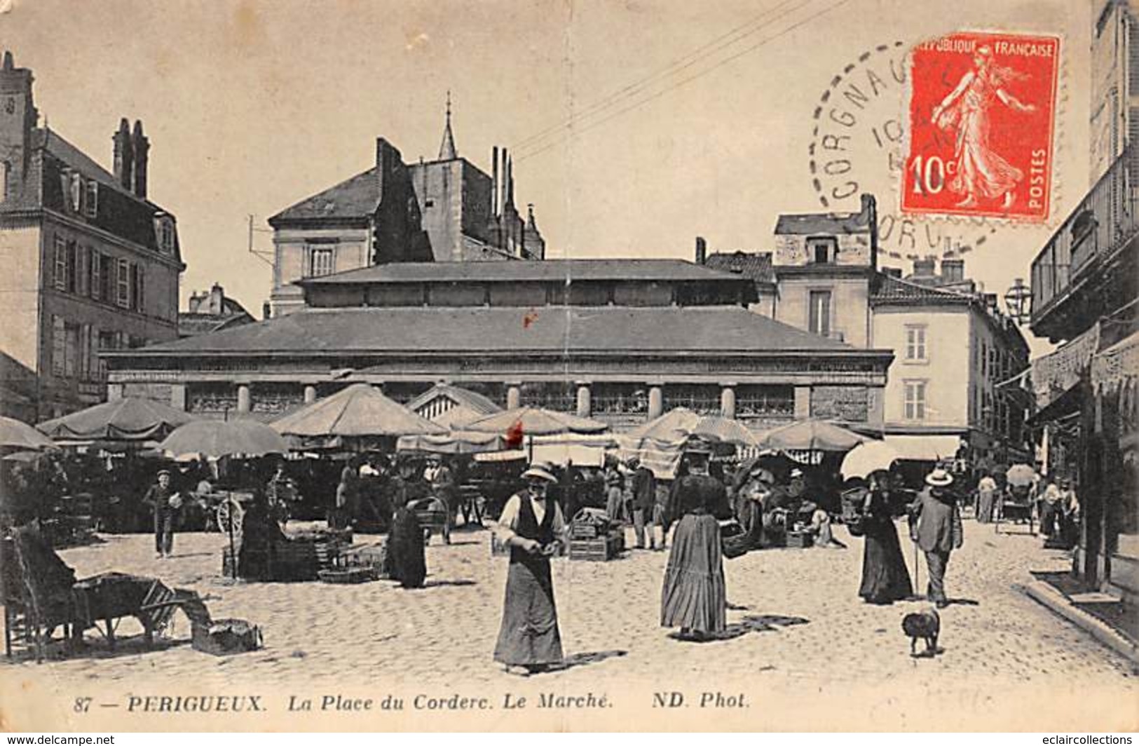 Périgueux        24          Place Du Cordec. Le Marché     ( Pli Voir Scan) - Périgueux