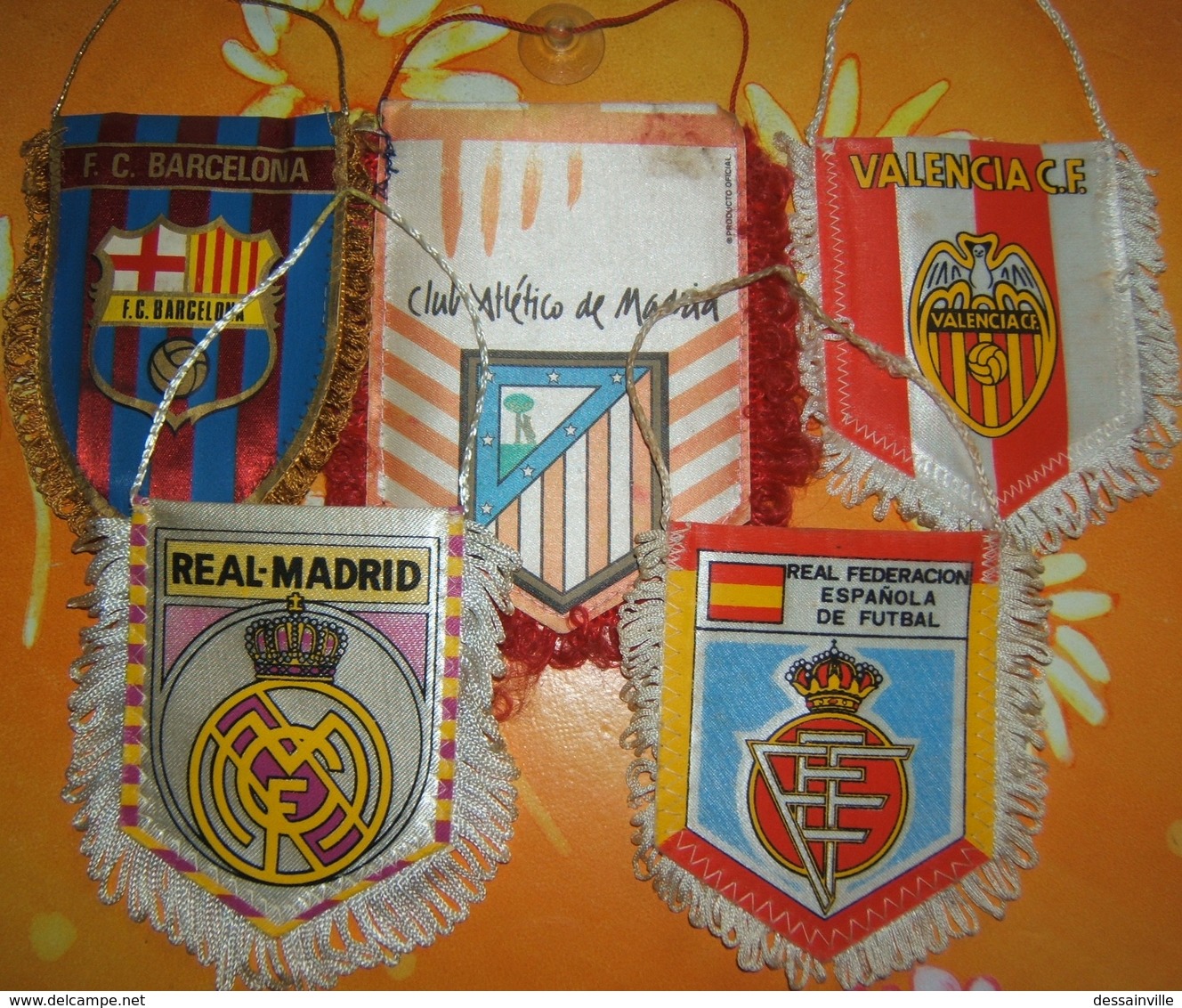 5 Banderines Fanions ESPAÑA - ATLETICO - REAL - BARCELONA - VALENCIA - FEDERACION ESPAÑOLA - Autres & Non Classés