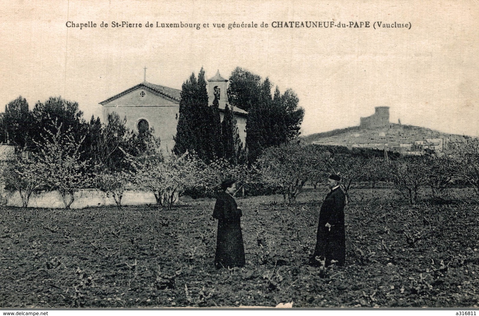 CHAPELLE DE ST PIERRE DE LUXEMBOURG ET VUE GENERALE DE CHATEAUNEUF DU PAPE - Chateauneuf Du Pape