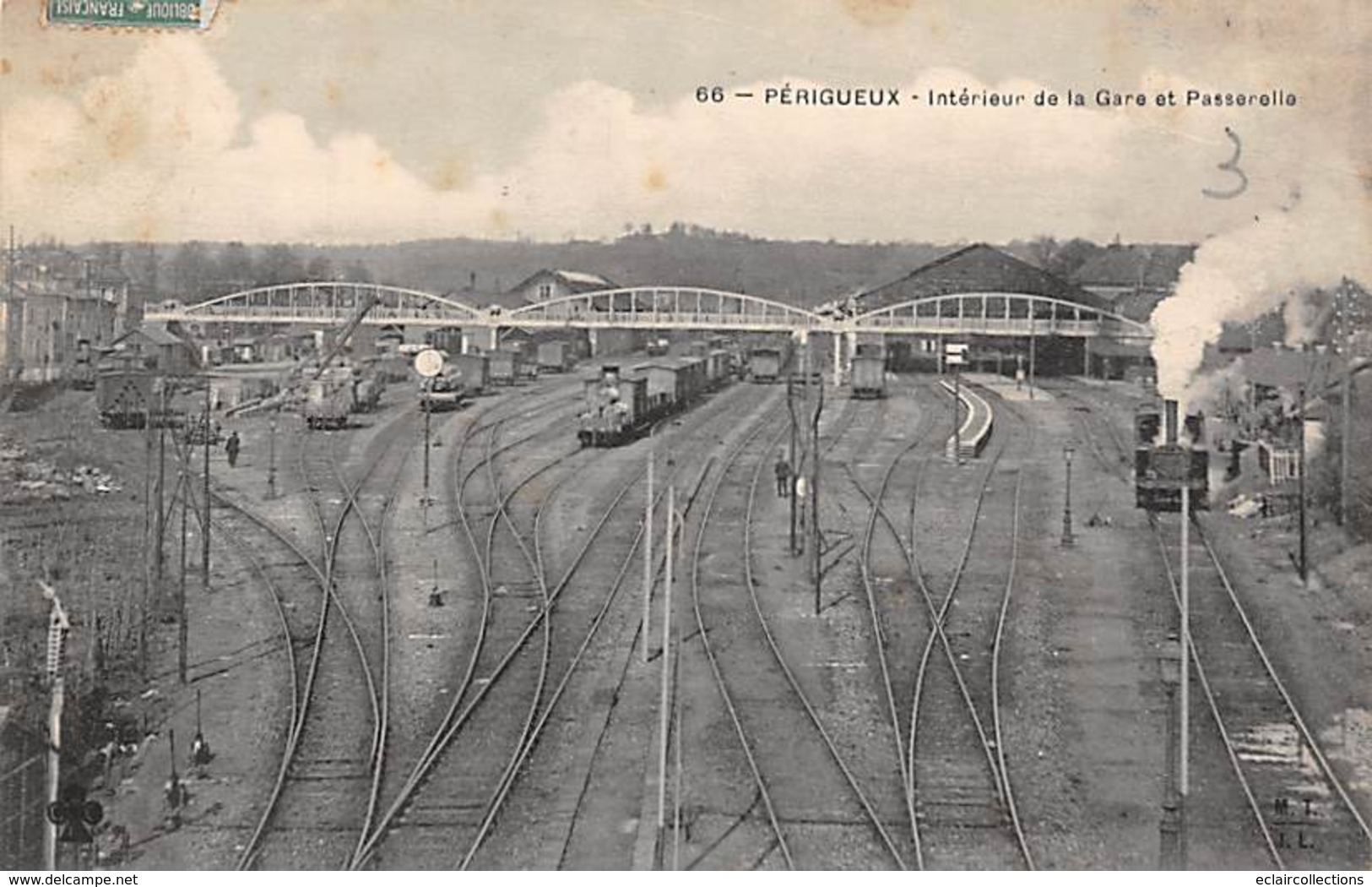 Périgueux         24        Intérieur De La Gare Et La Passerelle 3              (voir Scan) - Périgueux