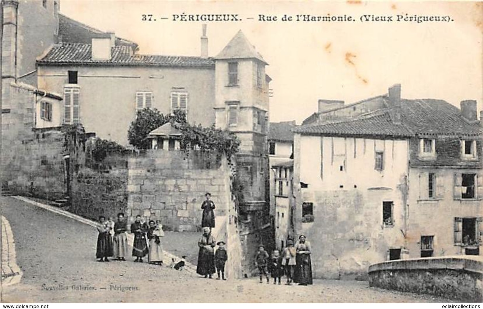 Périgueux         24       Rue De  L'Harmonie              (voir Scan) - Périgueux