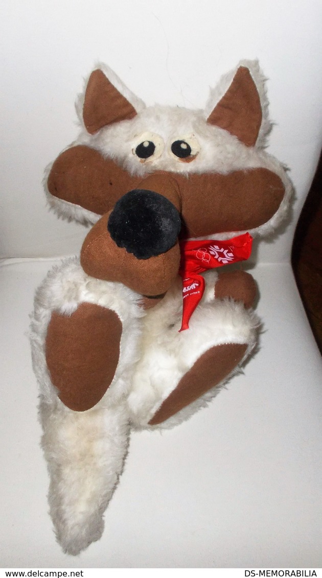 OLYMPIC GAMES SARAJEVO 1984 MASCOTE VUCKO LARGE SIZE SOUVENIR TOY W SCARF - Apparel, Souvenirs & Other