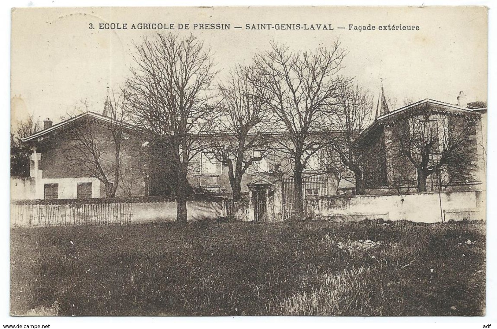 CPA ST SAINT GENIS LAVAL, ECOLE AGRICOLE DE PRESSIN, FACADE EXTERIEURE, RHONE 69 - Autres & Non Classés