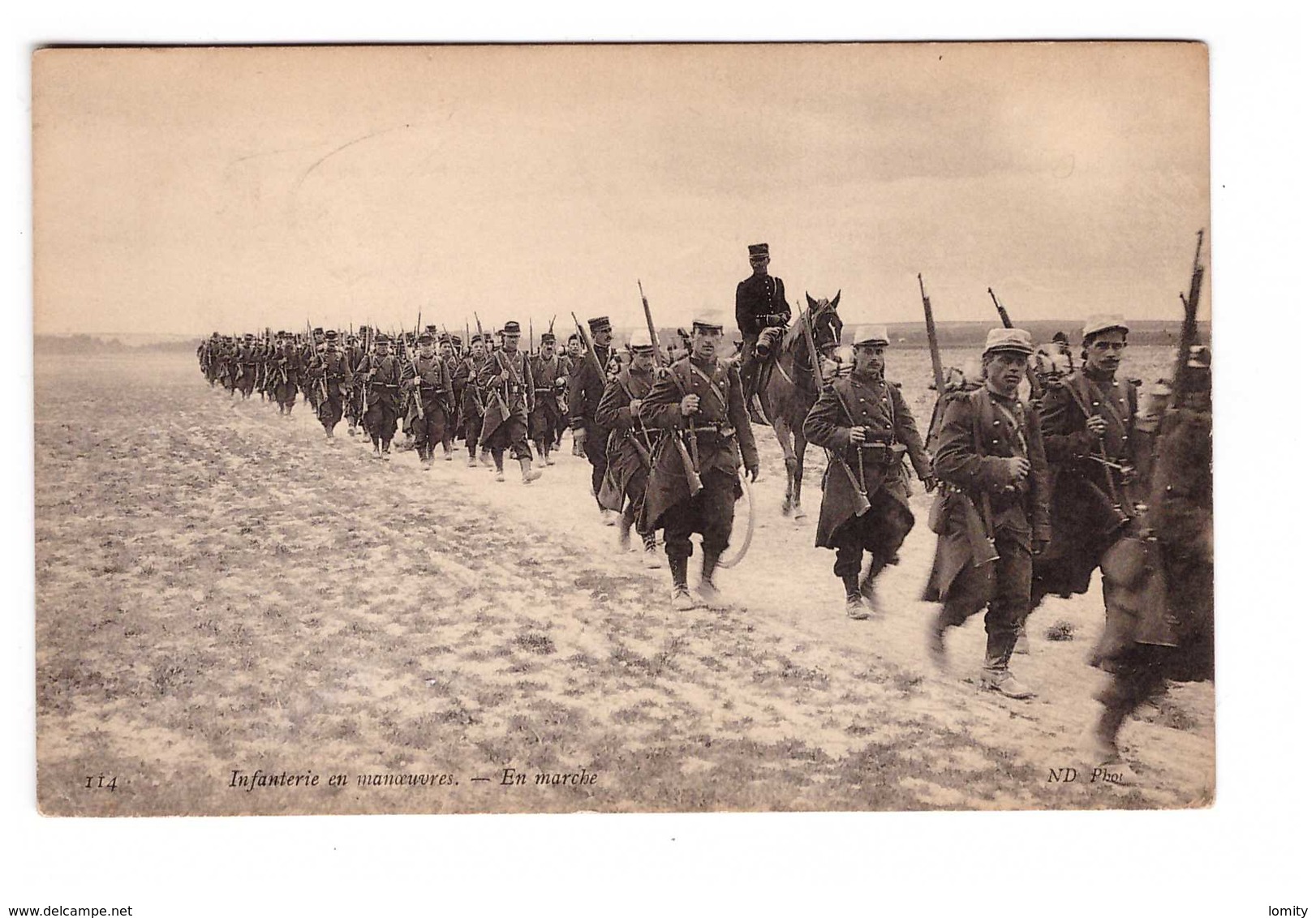 Militaire Infanterie En Manoeuvres En Marche Armée Française - Manoeuvres