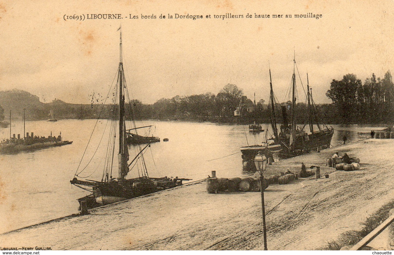 Libourne    Bords De La Dordogne  Et Torpilleurs Au Mouillage - Libourne