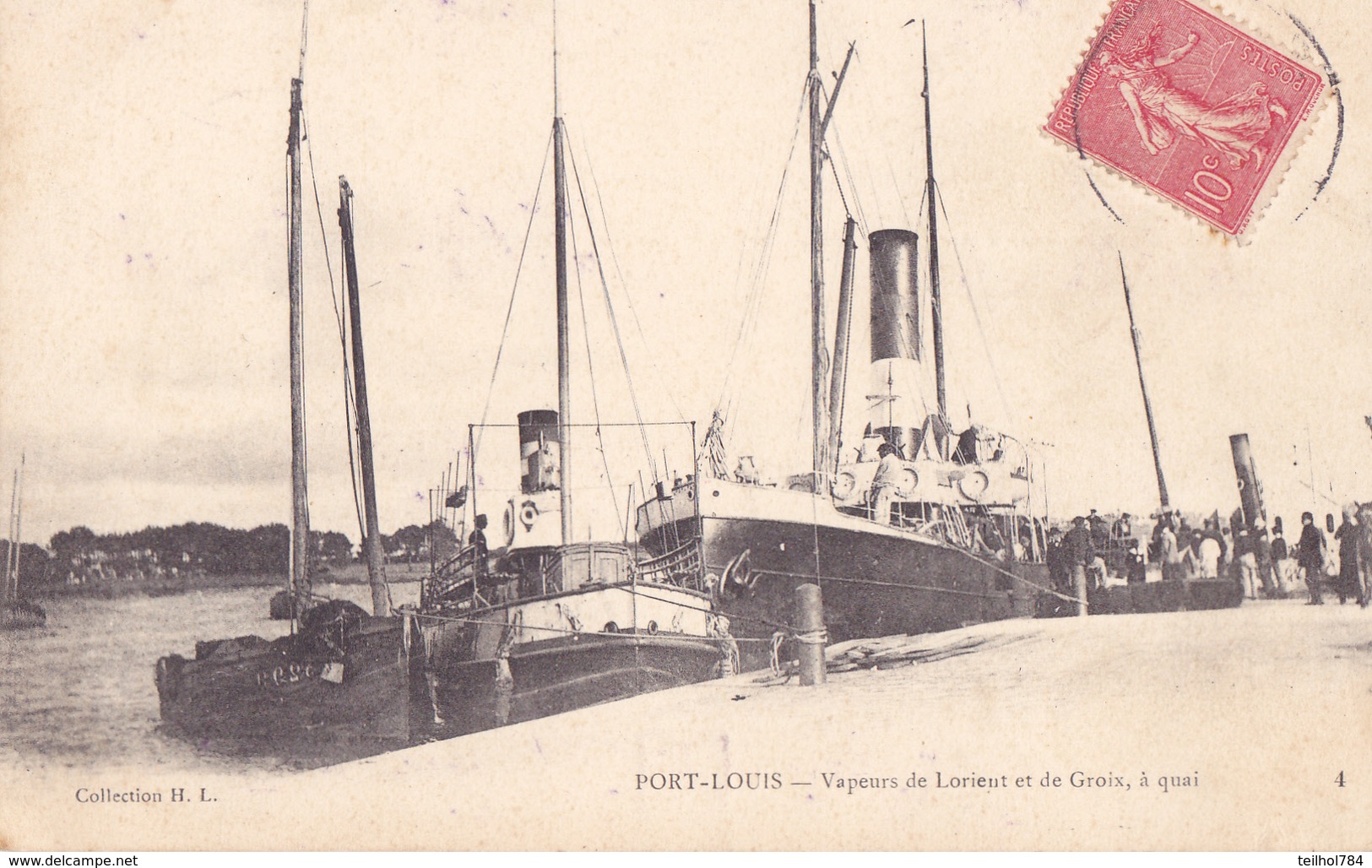 PORT LOUIS  -  VAPEURS DE LORIENT ET DE GROIX A QUAI - Port Louis