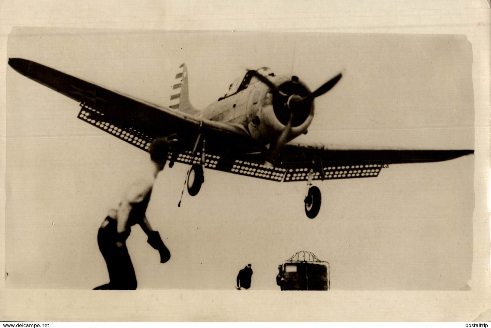 DOUGLAS SBD DAUNTLESS       28 * 18 Cm  DIVE BOMBERS - Aviación