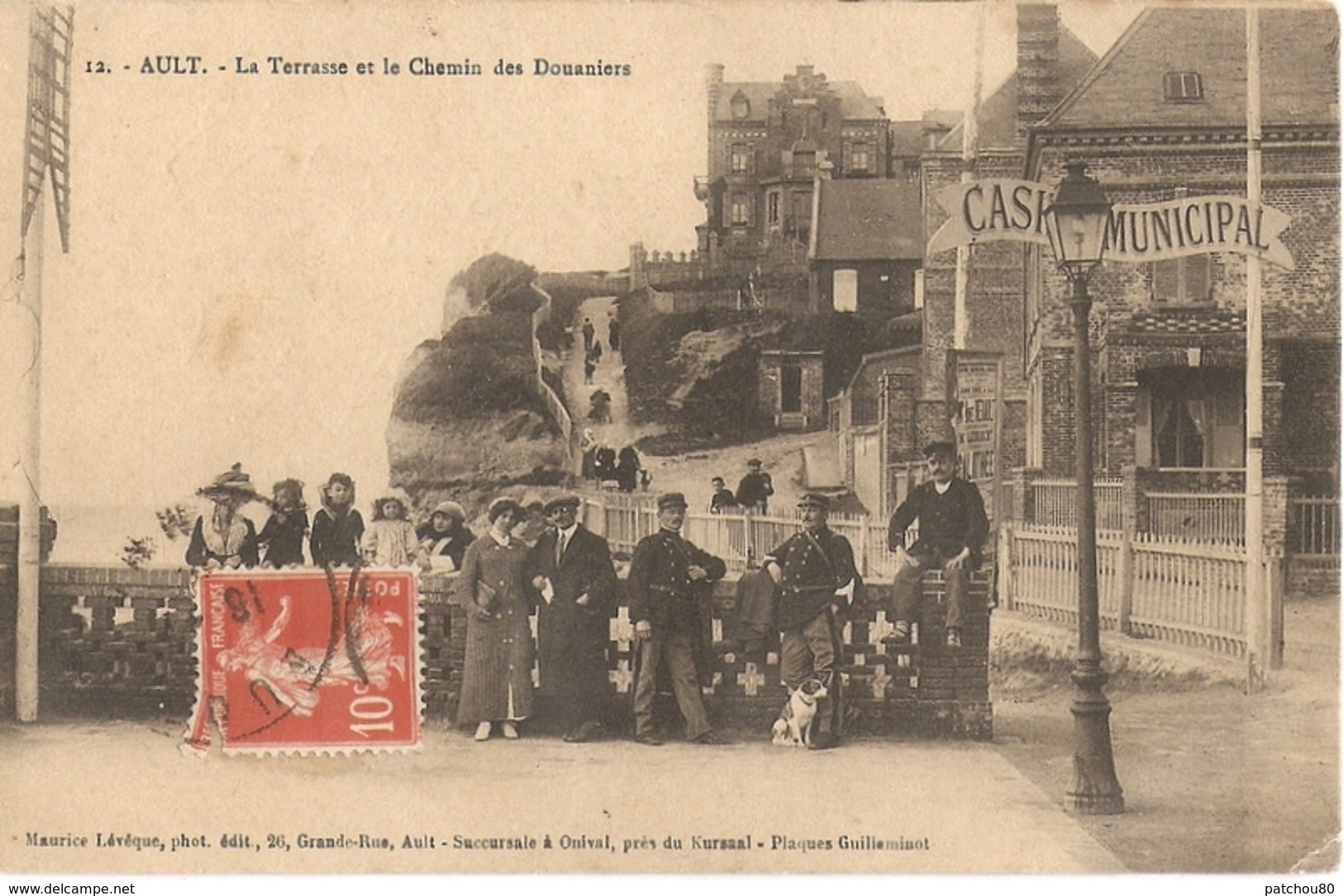 80 --  Ault  ----  La Terrasse Et Le Chemin Des Douaniers --- CH33 - Ault