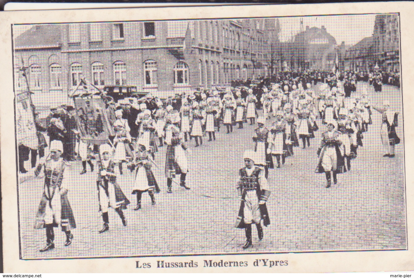 Ypres- Les Hussards Modernes - Ieper