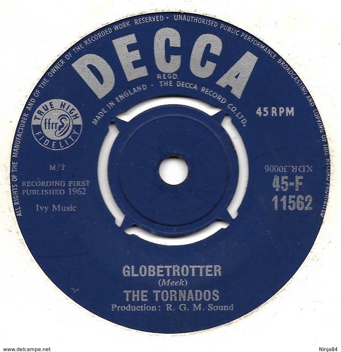 SP 45 RPM (7")   The Tornados  "  Globetrotter  "  Angleterre - Instrumental