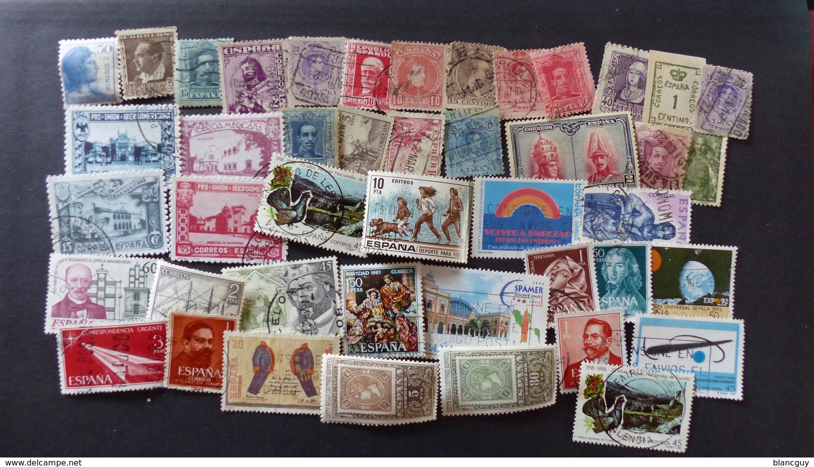 VRAC EUROPE - 1800 timbres d'Europe oblitérés, quelques neufs, tous différents