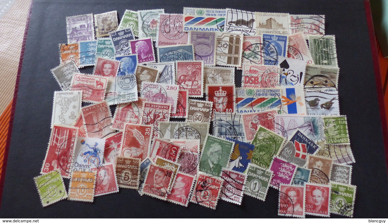 VRAC EUROPE - 1800 timbres d'Europe oblitérés, quelques neufs, tous différents