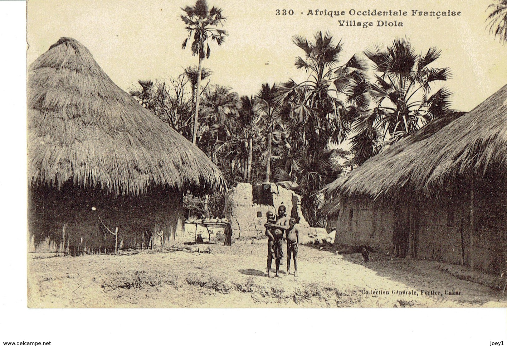 Cpa Afrique Occidentale Française Village Diola - Centrafricaine (République)