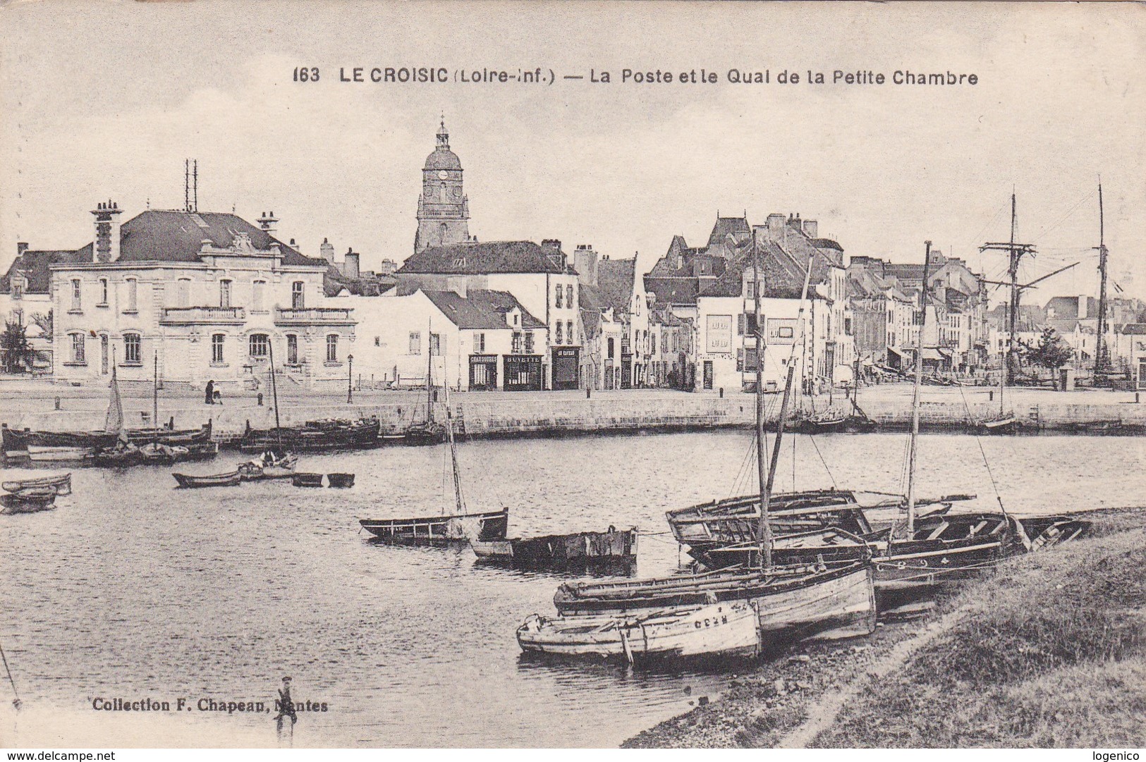 Le Croisic  ( 44 Loire Atlantique )  La Poste Et Le Quai De La Petite Chambre - Le Croisic