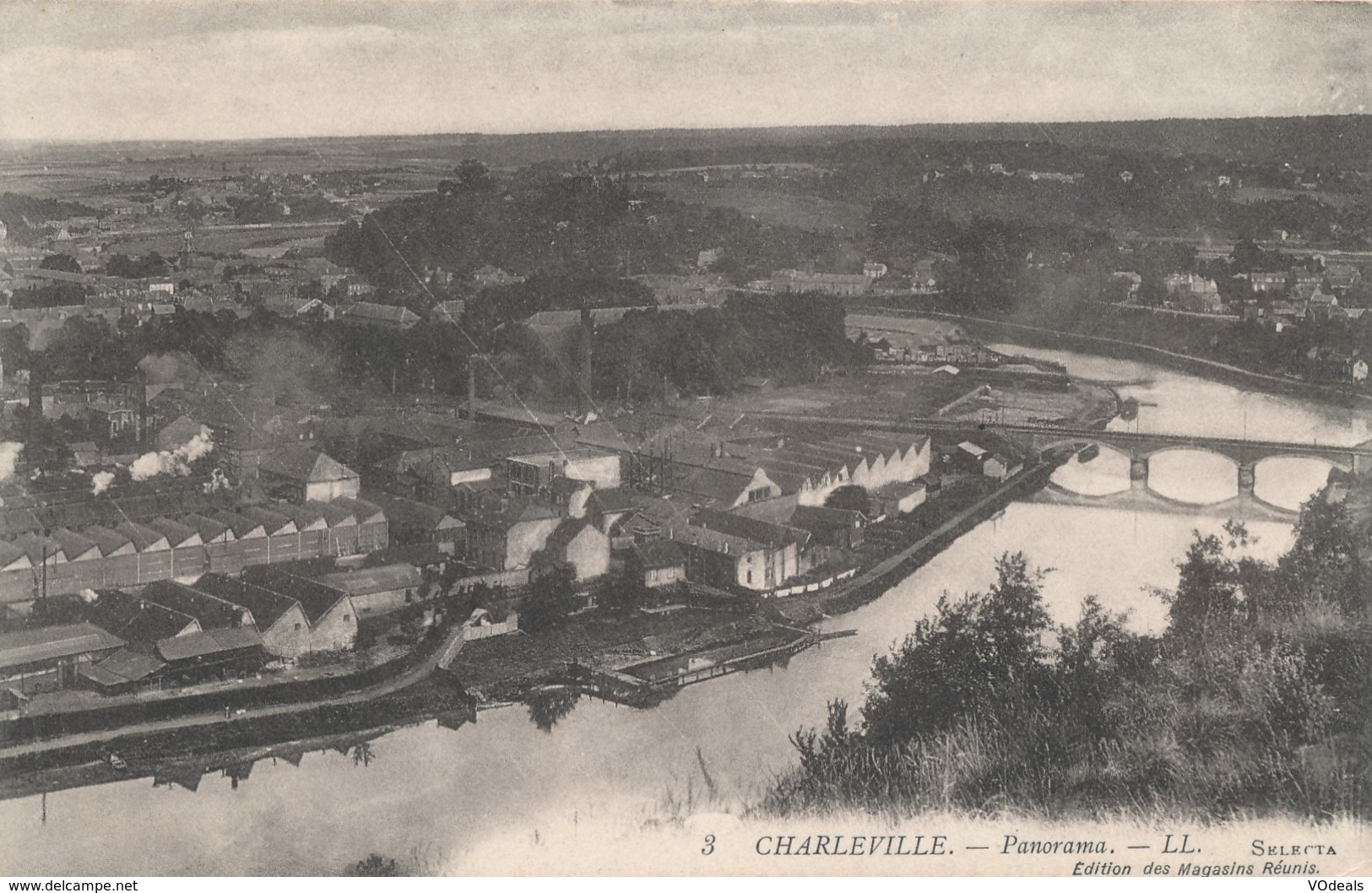 CPA - France - (08) Ardennes - Charleville - Panorama - Charleville