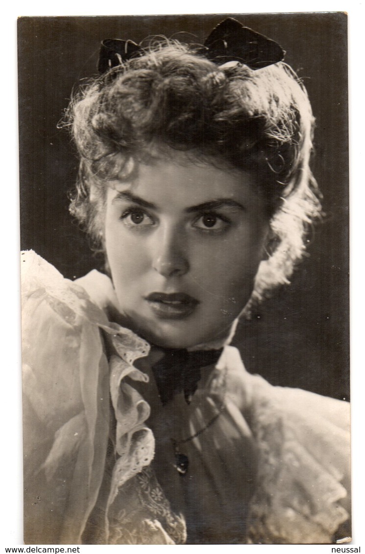 Tarjeta Postal De Ingrid Bergman - Artistas