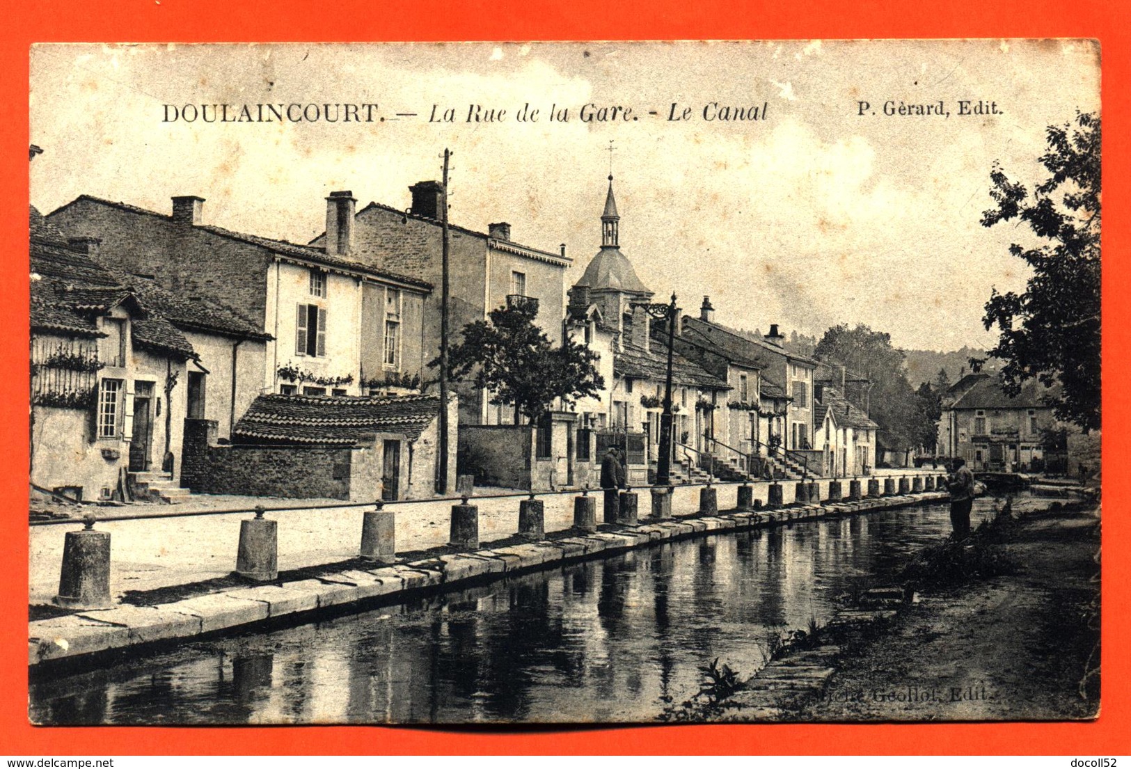 CPA 52 Doulaincourt " La Rue De La Gare - Le Canal " - Doulaincourt