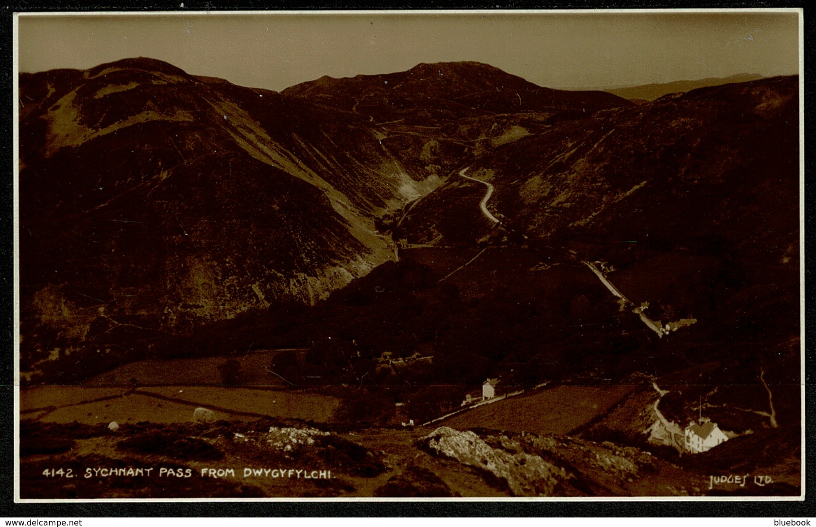 Ref 1268 - Judges Real Photo Postcard - Sychnant Pass From Dwygyfylchi Near Conway - Caernarvonshire Wales - Caernarvonshire
