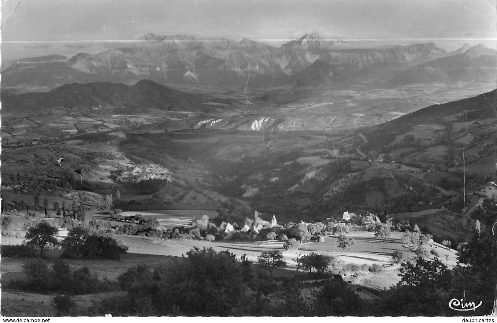 Saint Michel Les Portes - Vue Générale - L' Obiou Et Le Grand Ferrand  - 2 Scans - Other & Unclassified