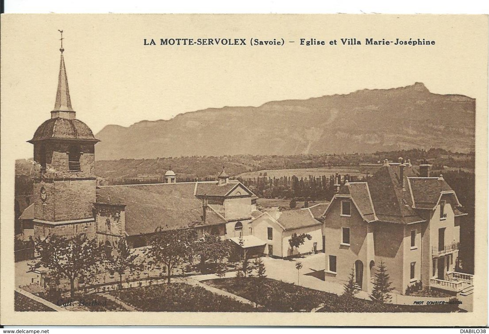 LA MOTTE CERVOLEX       (  SAVOIE )     EGLISE ET VILLA MARIE-JOSEPHINE - La Motte Servolex