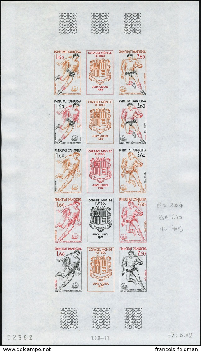 Neuf Sans Charnière N° 302A, Triptyque Coupe Du Monde De Football Feuille Complète De 5 Bandes ND, Essai De Couleur, Sup - Altri & Non Classificati