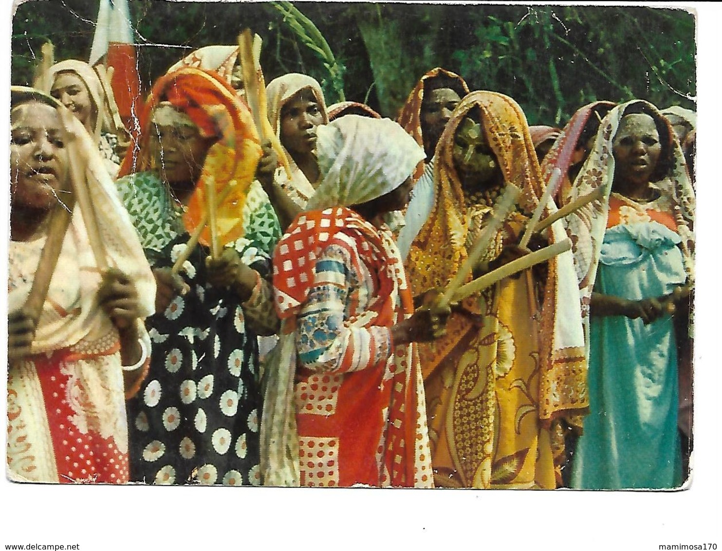 Comores-MAYOTTE-Groupe De Femmes Indigénes-PUB.Collection AMORA-TIMBRE-Obliteration-1957 - Mayotte