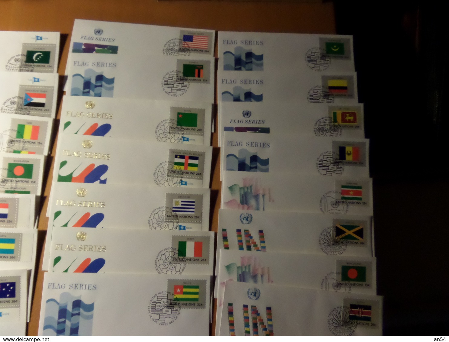 LOT  DE FDC NATIONS UNIES NEW-YORK 229 PIECES  TRES BONNE COTE - Vrac (max 999 Timbres)