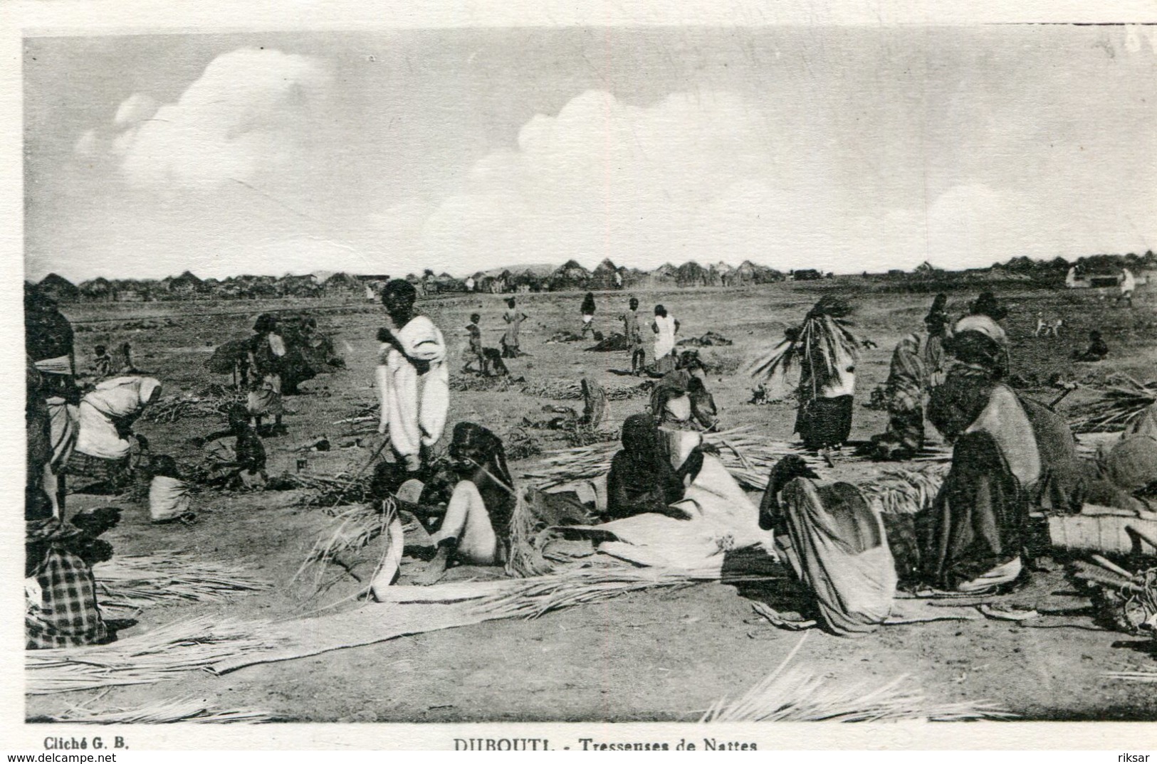 DJIBOUTI(TYPE) TRESSEUSE DE NATTES - Gibuti