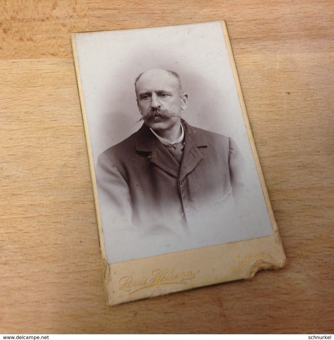 LIEGE - LOUIS HEVELEN - HOMME - MOUSTACHE - Personnes Anonymes