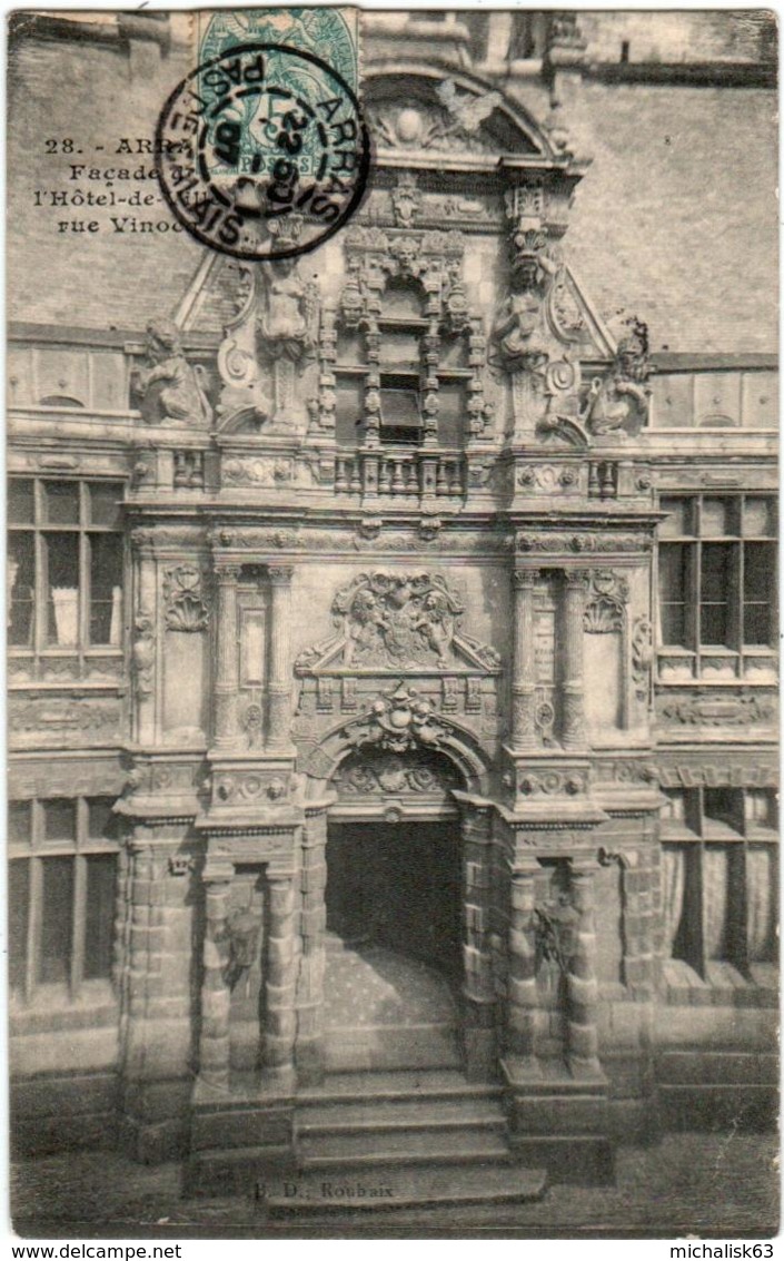 3XΓ 1O47. ARRAS - FACADE DE LA HOTEL DE VILLE - Arras