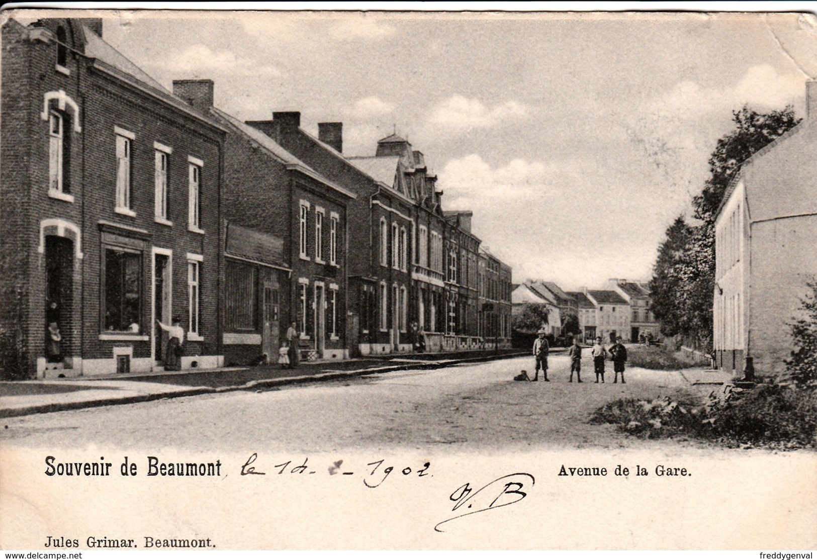 BEAUMONT AVENUE DE LA GARE - Beaumont