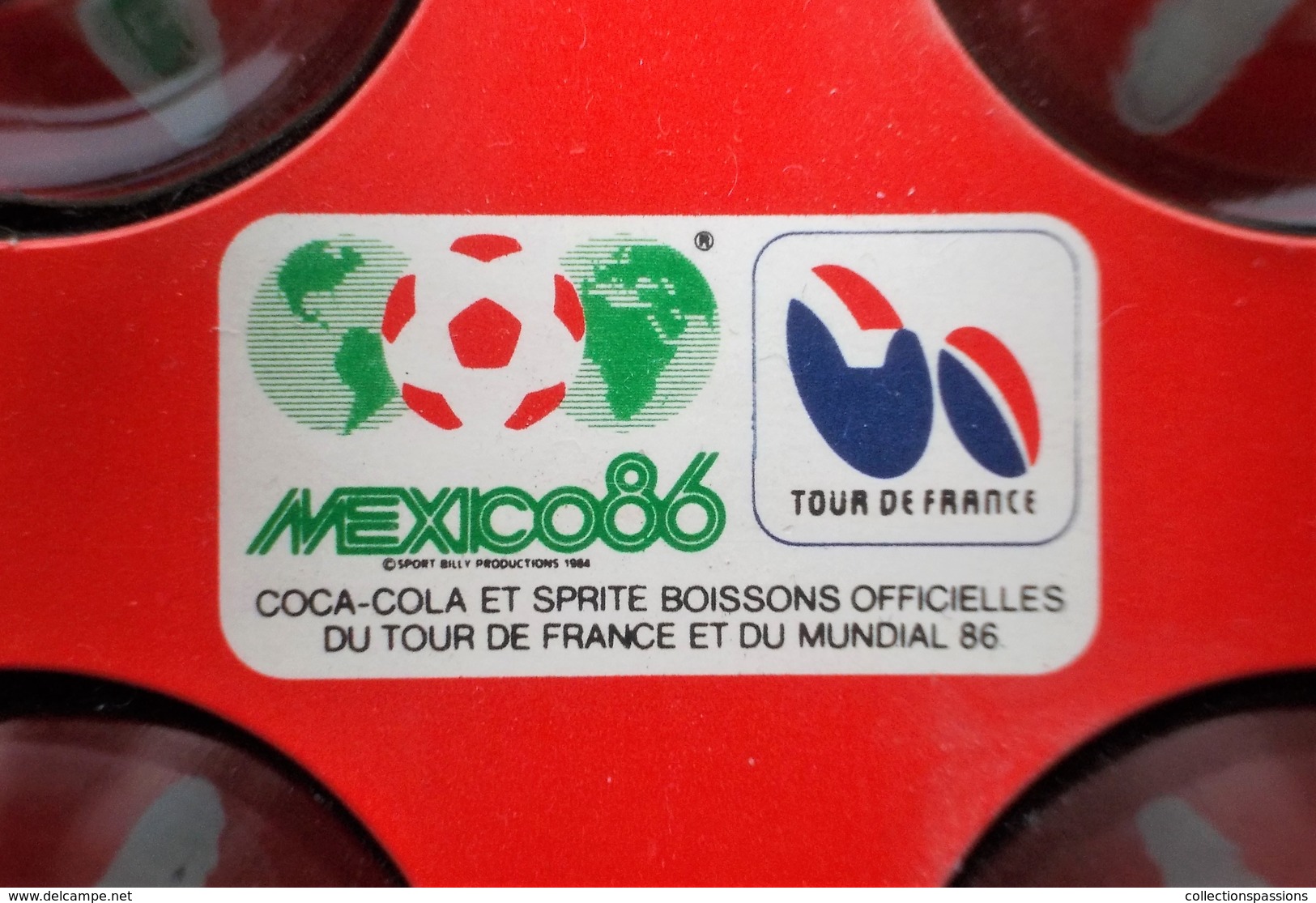 - RARE - Pack De 8 Bouteilles En Verre. COKE . COCA COLA - Coupe Du Monde De Foot Mexico 1986 - 20cl - - Flaschen