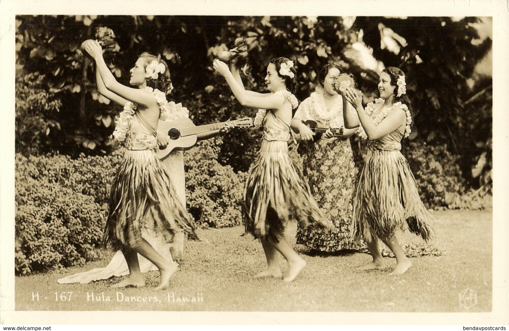 Hawaii, HONOLULU, Hula Dancers, Dancing Girls (1920s) RPPC - Honolulu