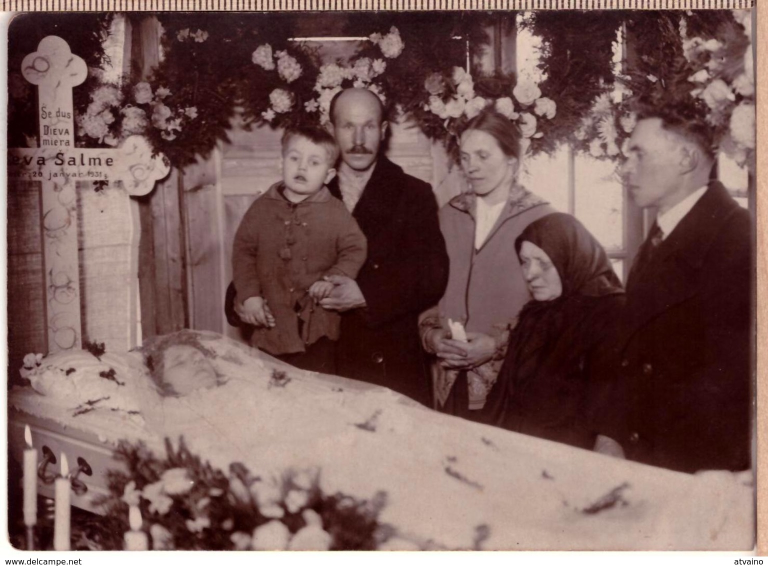 Antique Post Mortem Man In Casket Vintage Funeral Photo Postcard 1920s - Fotografie