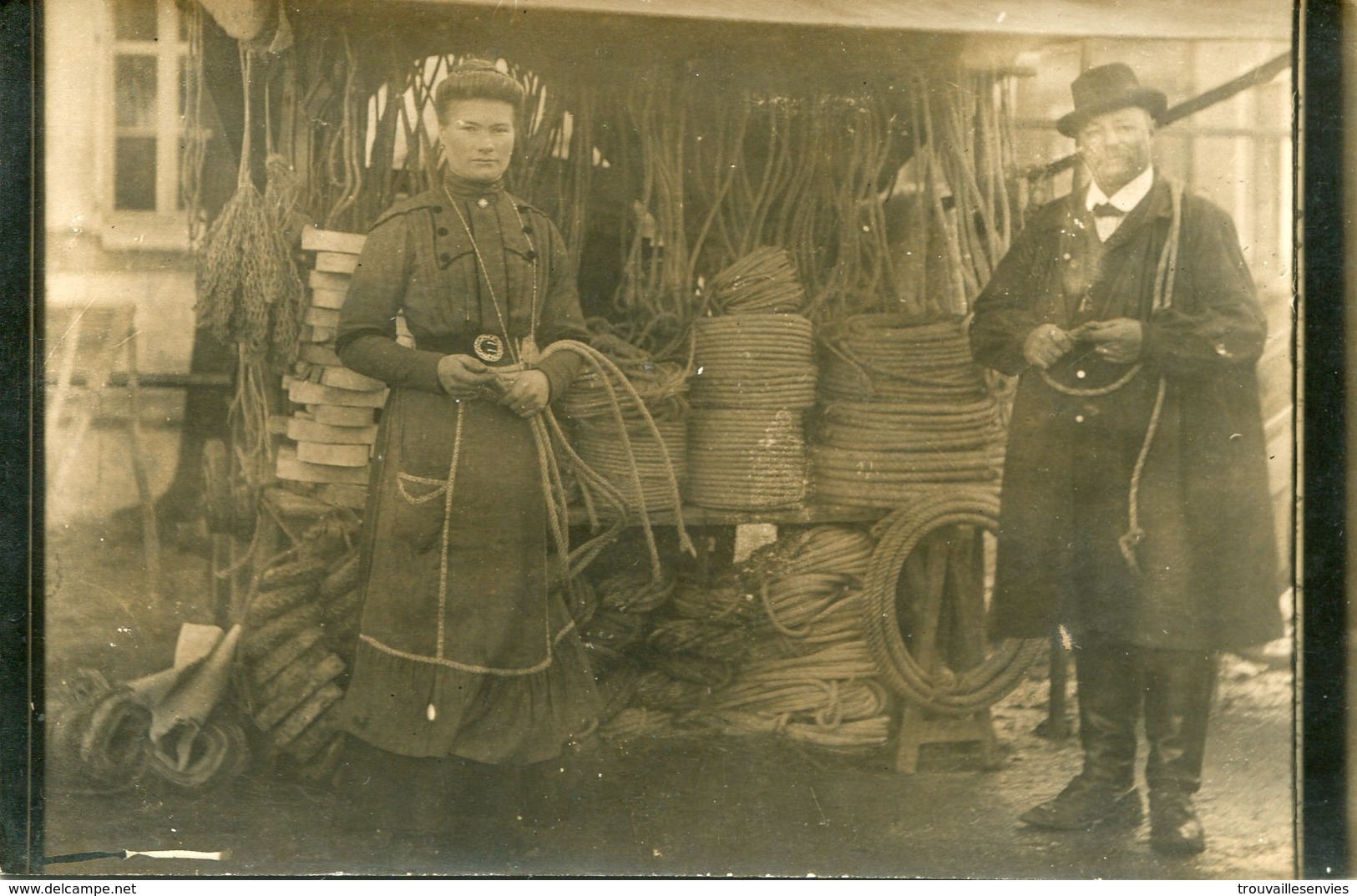 CARTE- PHOTO De Mr Et Mme ALBERT, CORDIERS Aux ESSARTS - Les Essarts