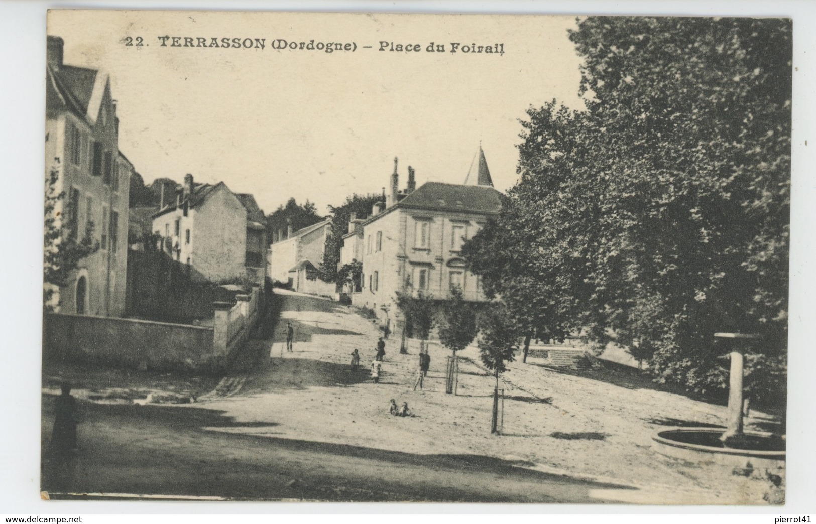 TERRASSON - Place Du Foirail - Autres & Non Classés