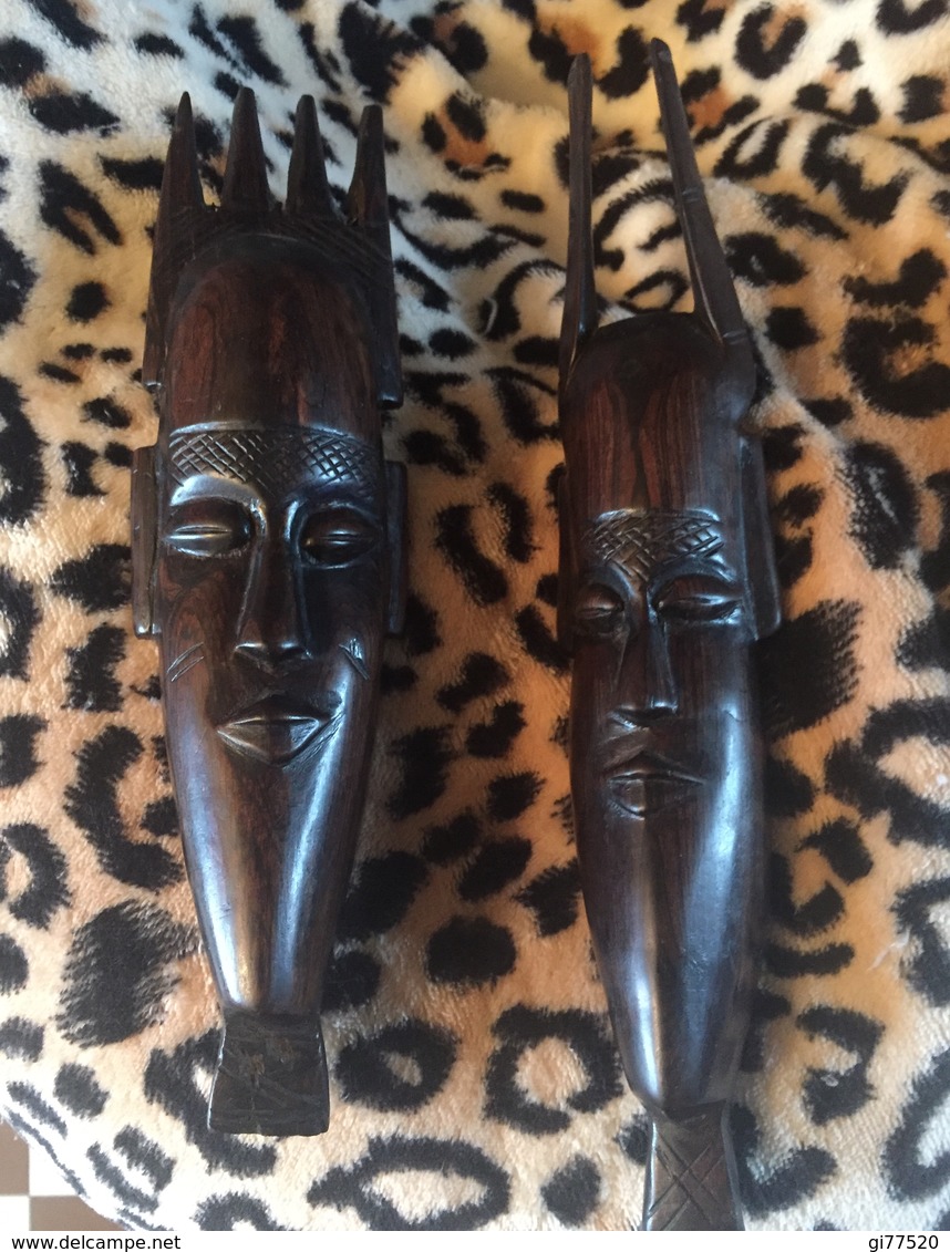 PAIRE DE MASQUES AFRICAINS ÉBÈNE - Art Africain