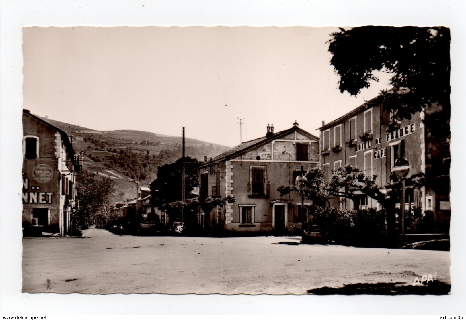 - CPA SAINT-SERNIN-SUR-RANCE (12) - Place Du Fort (HOTEL DE FRANCE) - Editions APA-POUX N° 26 - - Autres & Non Classés