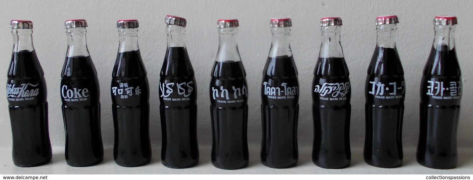 - RARE - Collection Complète Des 9 Mini Bouteilles COCA COLA. Année 80 - - Botellas