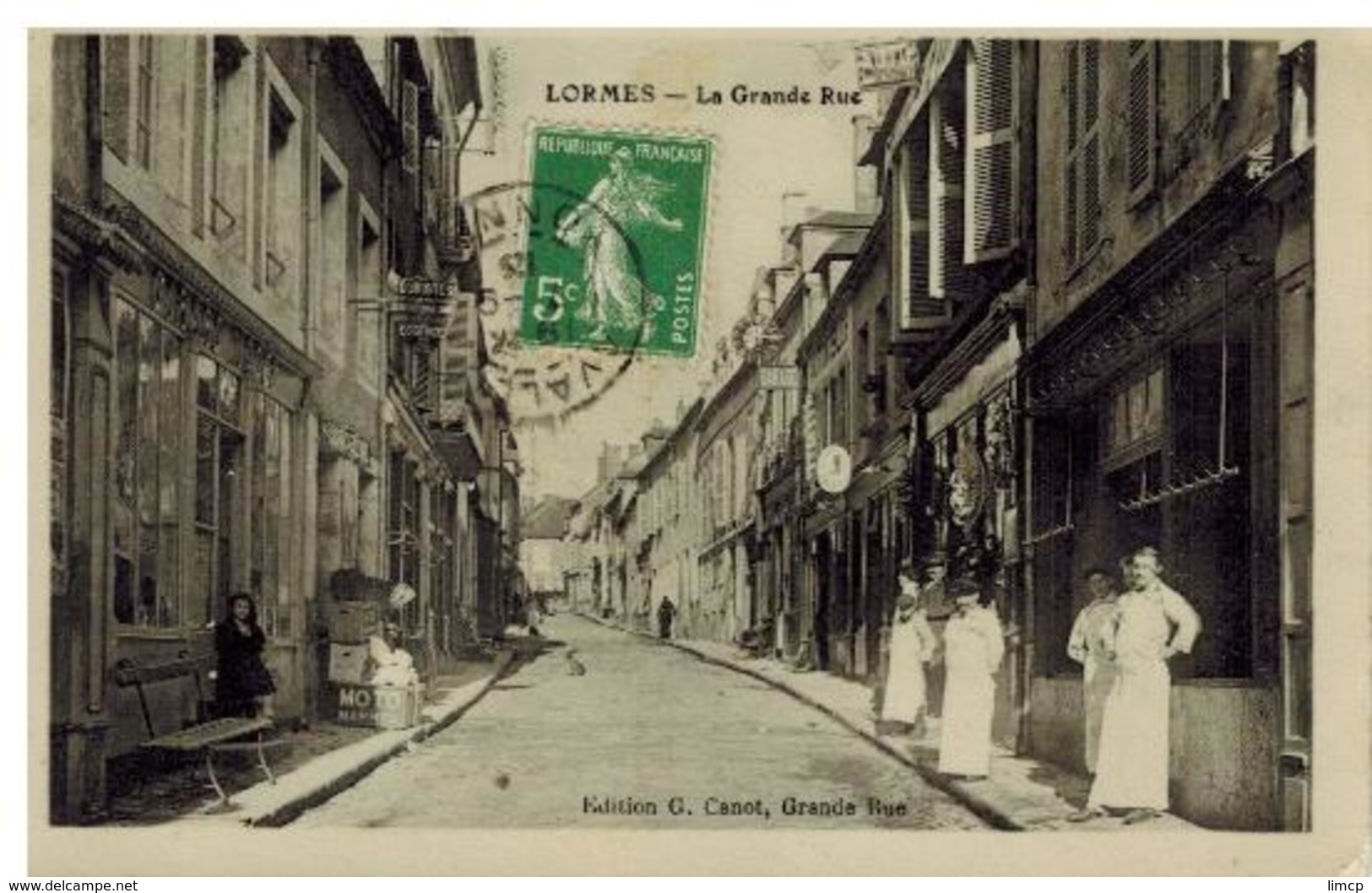 Lormes: Grande Rue, Boucherie, Beau Plan, Belle Animation - Lormes