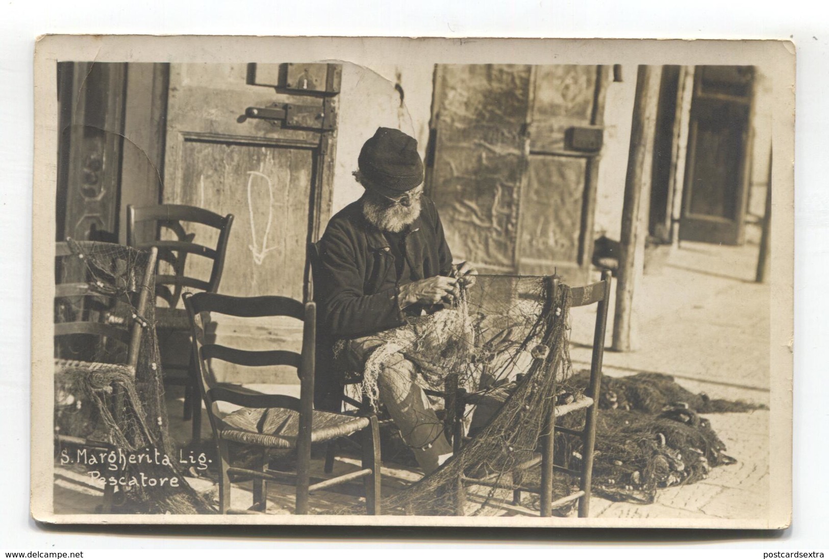 Santa Margherita Ligure - Pescatore - Fisherman Mending Net - 1925 Used Real Photo Postcard - Genova (Genoa)